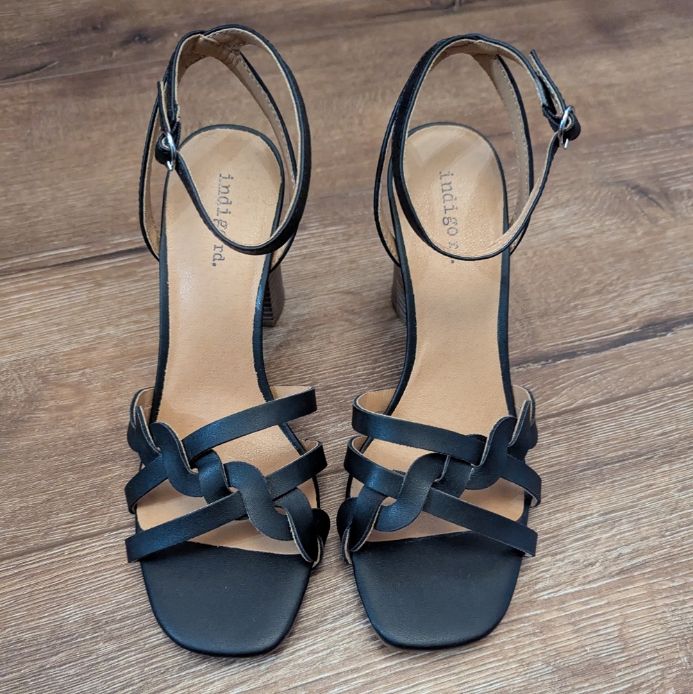 2/$12 Black Heels